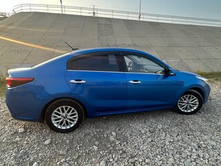 2017 Kia Rio IV, синий, 1450000 рублей, вид 2