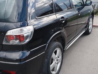 2006 Mitsubishi Outlander I, чёрный, 650000 рублей, вид 3