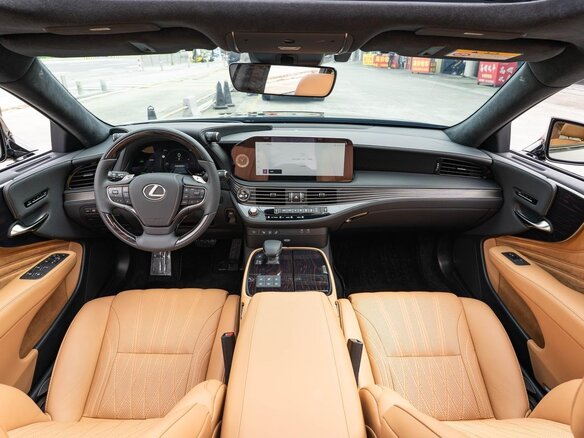 2025 Lexus LS 500h V Рестайлинг, чёрный, 16666666 рублей - вид 8