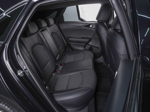 2018 Kia Ceed III, чёрный, 1730000 рублей - вид 6