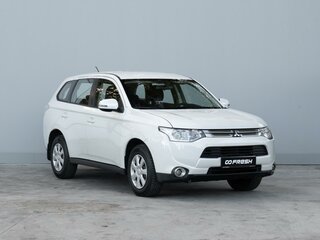 2014 Mitsubishi Outlander III, белый, 1449000 рублей, вид 1