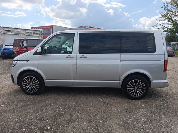 2022 Volkswagen Multivan T6 Рестайлинг, серебристый, 8790000 рублей - вид 5