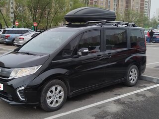 2017 Honda Stepwgn V Рестайлинг, чёрный, 1490000 рублей, вид 1