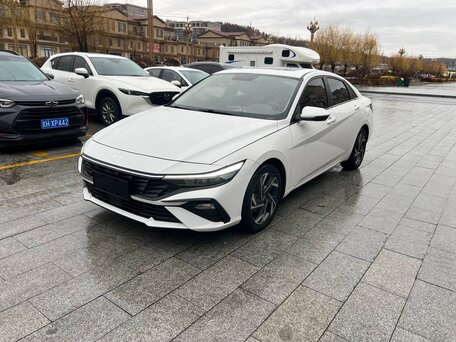 Hyundai Elantra VII (CN7)