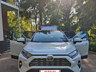 2021 Toyota RAV4 V (XA50), белый, 3700000 рублей, вид 3