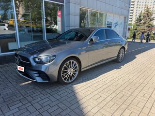 2021 Mercedes-Benz E-Класс 350 V (W213, S213, C238) Рестайлинг, серый, 6000000 рублей, вид 2
