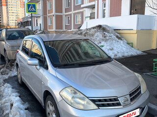 2010 Nissan Tiida I, серебристый, 580000 рублей, вид 2