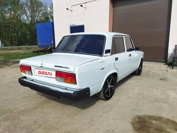 2010 Lada (ВАЗ) 2107, белый, 400000 рублей - вид 5