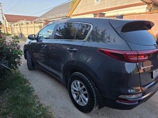 2019 Kia Sportage IV Рестайлинг, серый, 1600000 рублей, вид 3