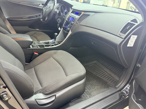 2011 Hyundai Sonata VI (YF), чёрный, 800000 рублей - вид 6
