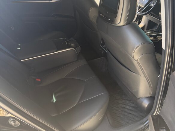 2019 Toyota Camry VIII (XV70), чёрный, 2550000 рублей - вид 14