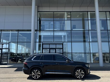 2023 Geely Monjaro I, чёрный, 3150000 рублей, вид 4