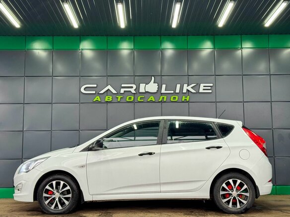 2016 Hyundai Solaris I Рестайлинг, белый, 799000 рублей - вид 3