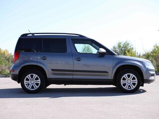 2017 Skoda Yeti I Рестайлинг, серый, 1383300 рублей, вид 4