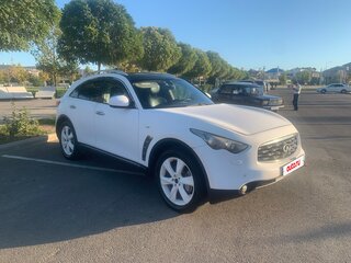 2010 Infiniti FX37 II (S51), белый, 1500000 рублей, вид 3