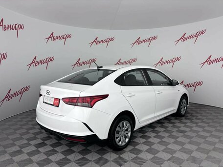 2022 Hyundai Solaris II Рестайлинг, белый, 1349000 рублей, вид 5