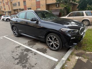 2021 BMW X6 40i III (G06), чёрный, 8500000 рублей, вид 3