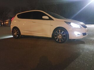 2016 Hyundai Solaris I Рестайлинг, белый, 1050000 рублей, вид 1