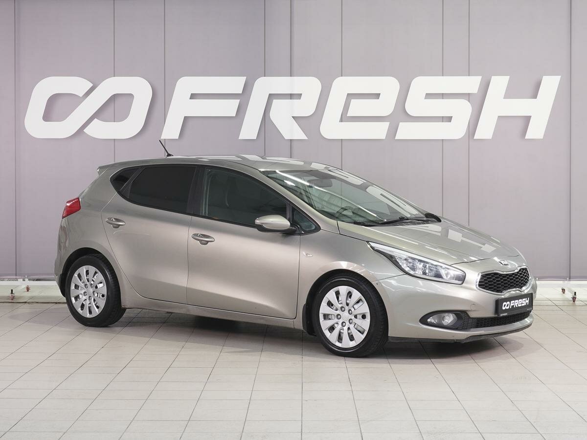 Открыть фотографии: Kia Ceed II