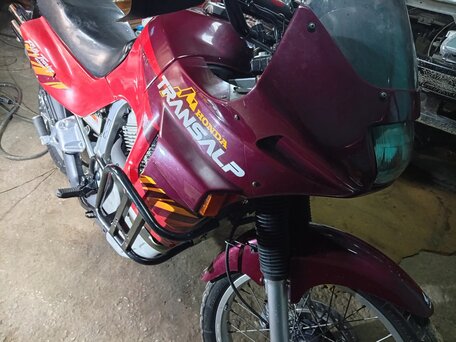 1996 Honda XL600V Transalp, красный, 330000 рублей, вид 3