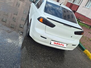 2008 Mitsubishi Lancer X, белый, 560000 рублей, вид 3