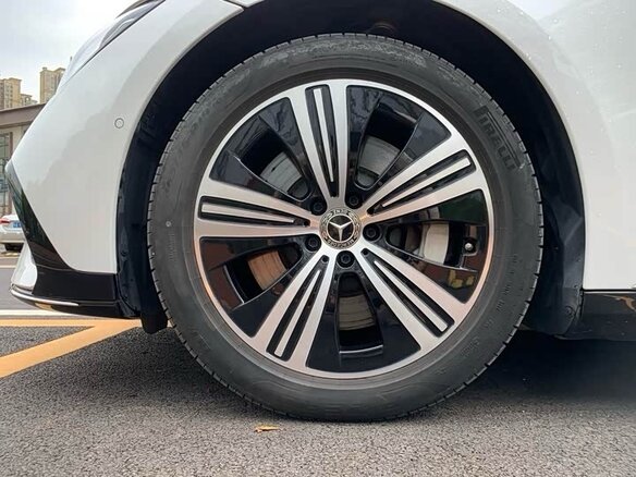 2023 Mercedes-Benz EQE 350+, белый - вид 13