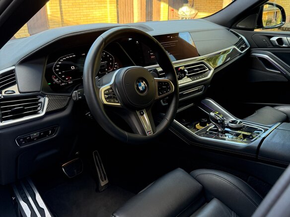 2021 BMW X6 40i III (G06), чёрный, 7750000 рублей - вид 12