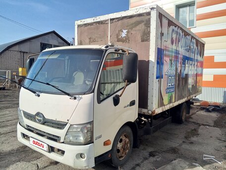 2013 Hino Series 300 (Dutro), белый, 1700000 рублей, вид 2