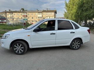 2014 Lada (ВАЗ) Granta I, белый, 300000 рублей, вид 4