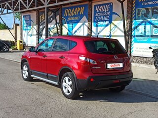 2010 Nissan Qashqai I Рестайлинг, красный, 850000 рублей, вид 4