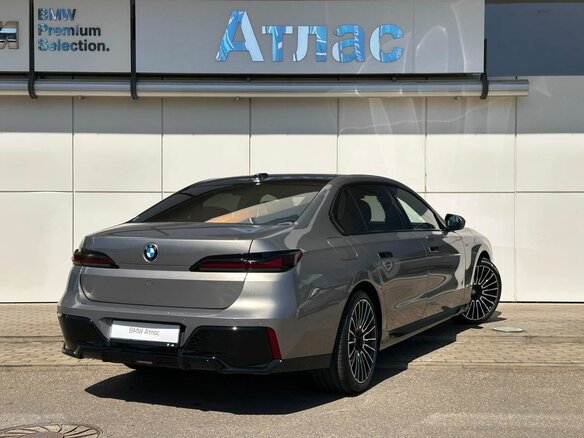 2025 BMW 7 серии 740i xDrive VII (G70), серый, 15190000 рублей - вид 7