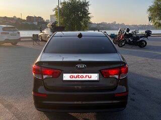2017 Kia Rio III Рестайлинг, коричневый, 1190000 рублей, вид 5