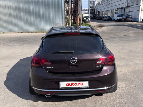 2013 Opel Astra J Рестайлинг, коричневый, 625000 рублей, вид 3
