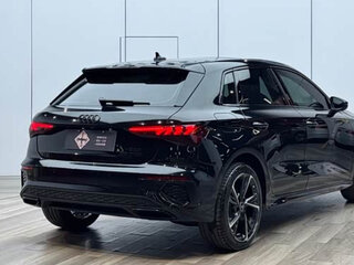 2022 Audi A3 Sportback 35 TFSI IV (8Y), чёрный, 1776700 рублей, вид 4