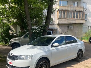 2018 Skoda Rapid I Рестайлинг, белый, 870000 рублей, вид 1