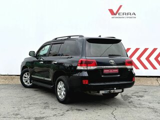 2016 Toyota Land Cruiser 200 Series Рестайлинг 2, чёрный, 4000000 рублей, вид 3