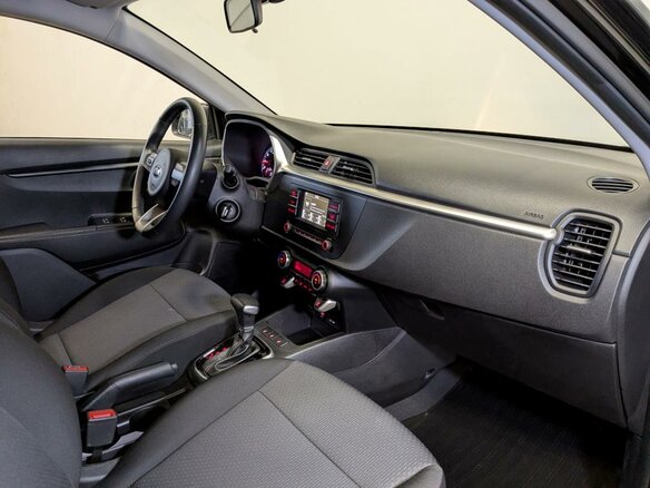 2021 Kia Rio X IV Рестайлинг, чёрный, 1895000 рублей - вид 10