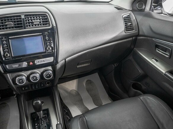 2017 Mitsubishi ASX I Рестайлинг 2, белый, 1989000 рублей - вид 21