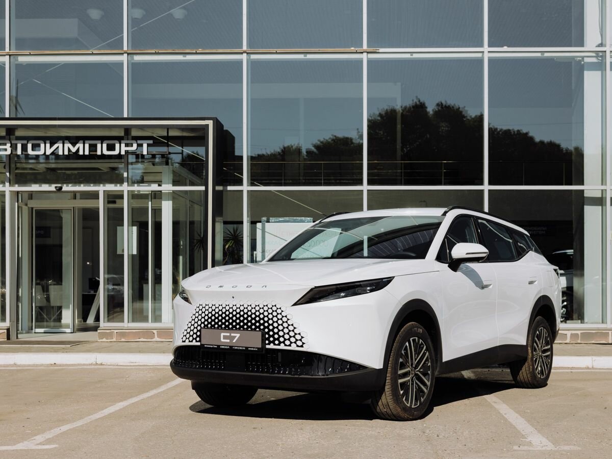 Открыть фотографии: Omoda C7