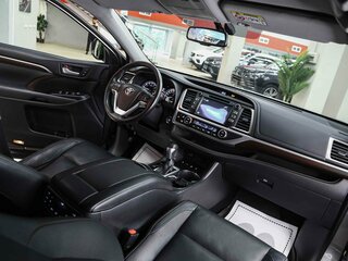 2014 Toyota Highlander III (XU50), серый, 2390000 рублей, вид 5