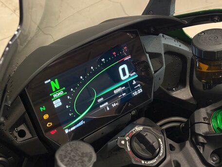 2022 Kawasaki Ninja H2 SX, зелёный, 1630000 рублей, вид 5