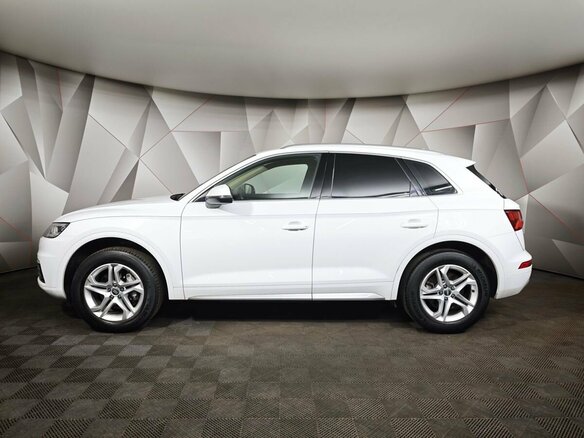 2017 Audi Q5 II (FY), белый, 3034000 рублей - вид 4