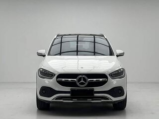 2022 Mercedes-Benz GLA 180 II (H247), белый, 2517000 рублей, вид 1