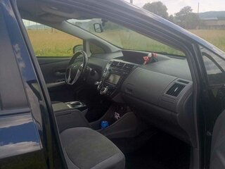 2012 Toyota Prius III Рестайлинг (XW30), чёрный, 1500000 рублей, вид 5