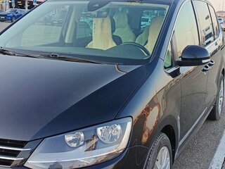 2019 Volkswagen Sharan II Рестайлинг, чёрный, 1900000 рублей, вид 1