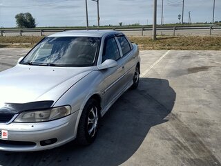 2001 Opel Vectra B Рестайлинг, серебристый, 270000 рублей, вид 1