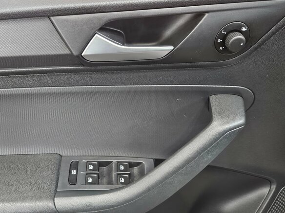 2021 Volkswagen Polo VI, белый, 1395000 рублей - вид 16