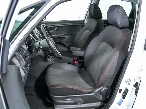 2014 Kia Venga I Рестайлинг, белый, 1220000 рублей - вид 9
