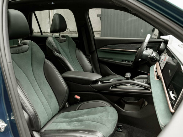 2023 Geely Monjaro I, синий, 2915000 рублей - вид 13