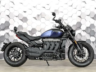 2025 Triumph Rocket 3, синий, 2999000 рублей, вид 3